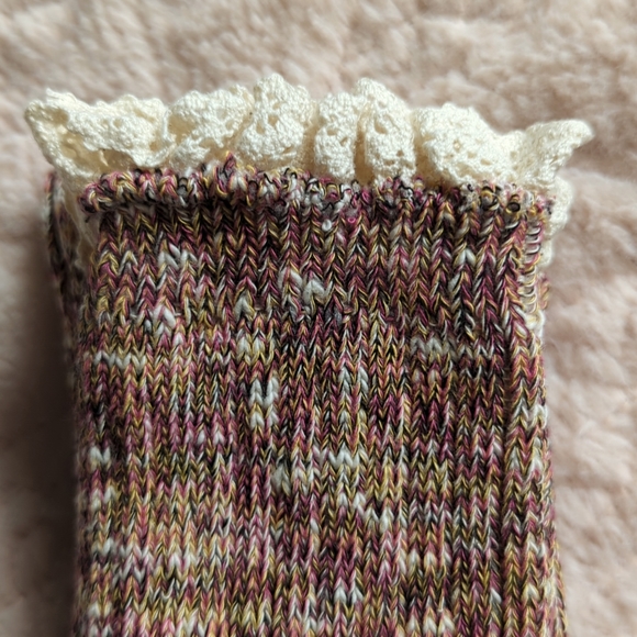 Stocking Stuffer! Beautiful Burgundy Socks w/Dainty Cream Trim - Picture 7 of 15